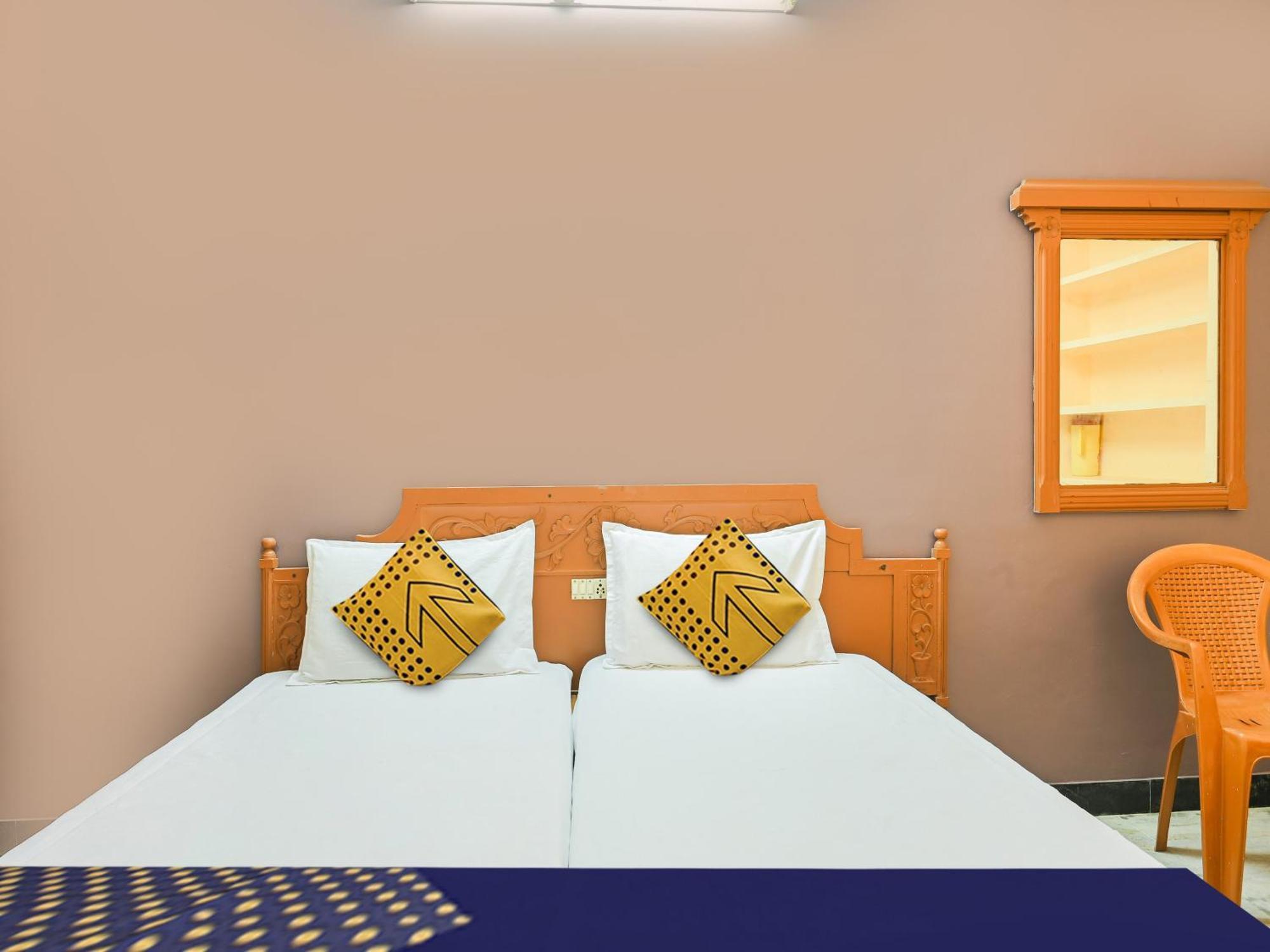 Hotel O Vel Vel Guest House Palni Bagian luar foto